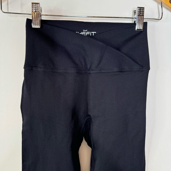 Shefit Black Crossover Waist Seamless Compression Leggings Size Small - Picture 4 of 8
